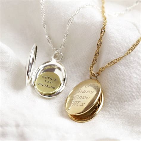 necklaces engraved